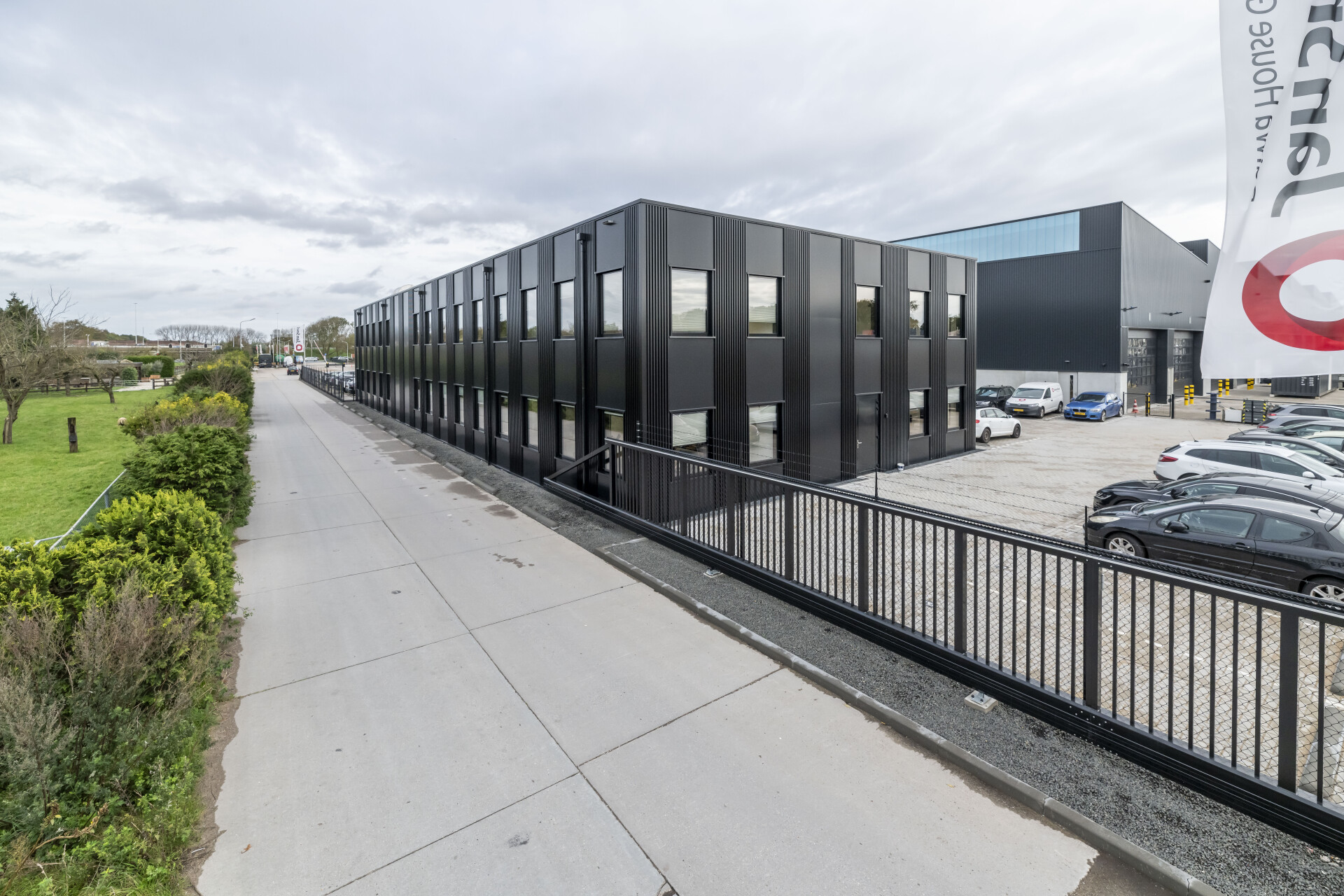 13 Daiwa House Bunnik 9571