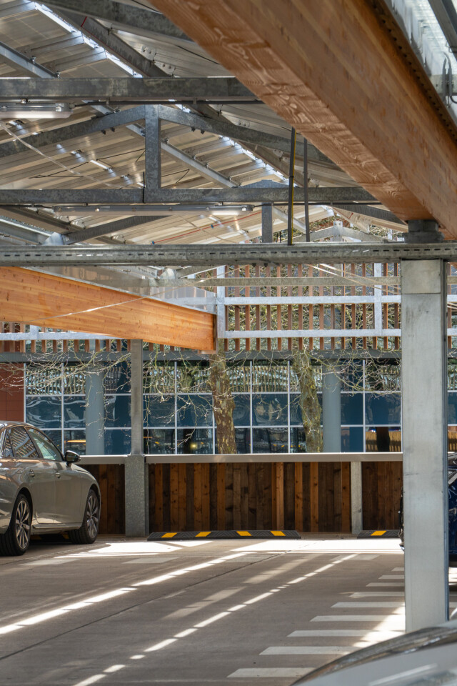 46 PWC overkapping parkeergarage Amsterdam