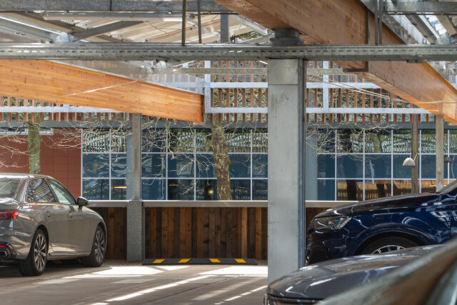 47 PWC overkapping parkeergarage Amsterdam