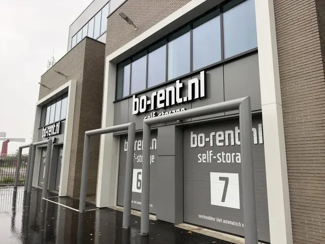 52 Bo rent en Redbox Rotterdam