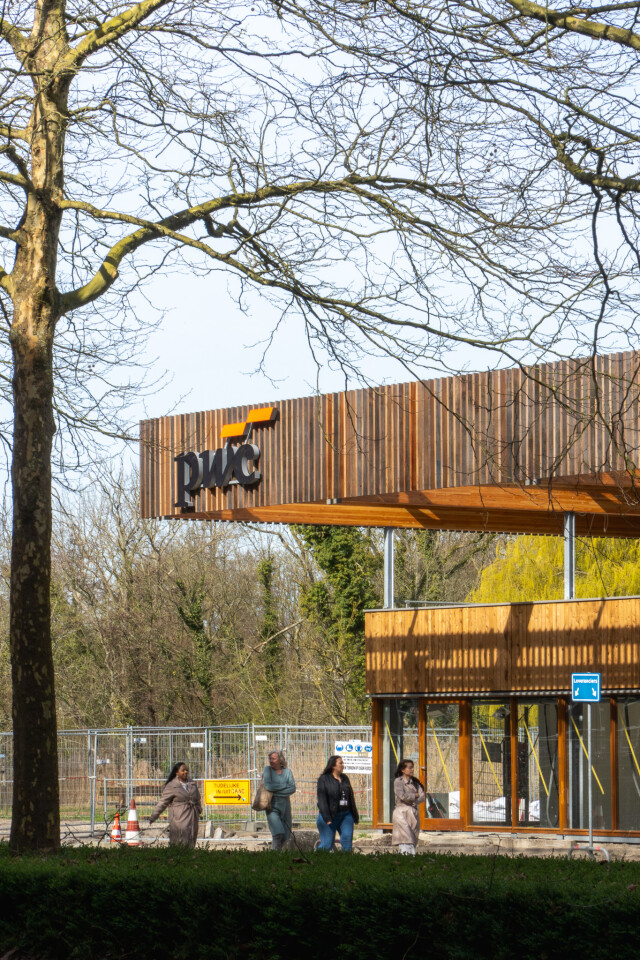 53 PWC overkapping parkeergarage Amsterdam
