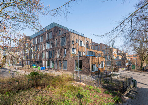 AICS, Amsterdam 3529