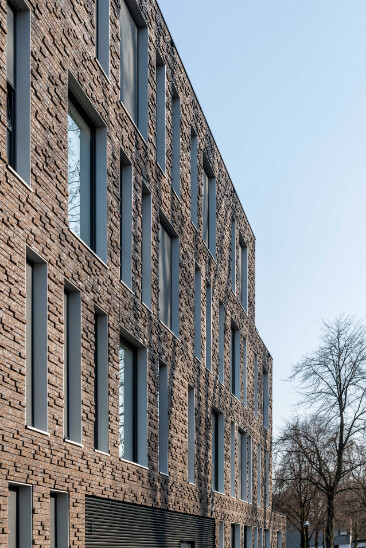 AICS, Amsterdam 3651