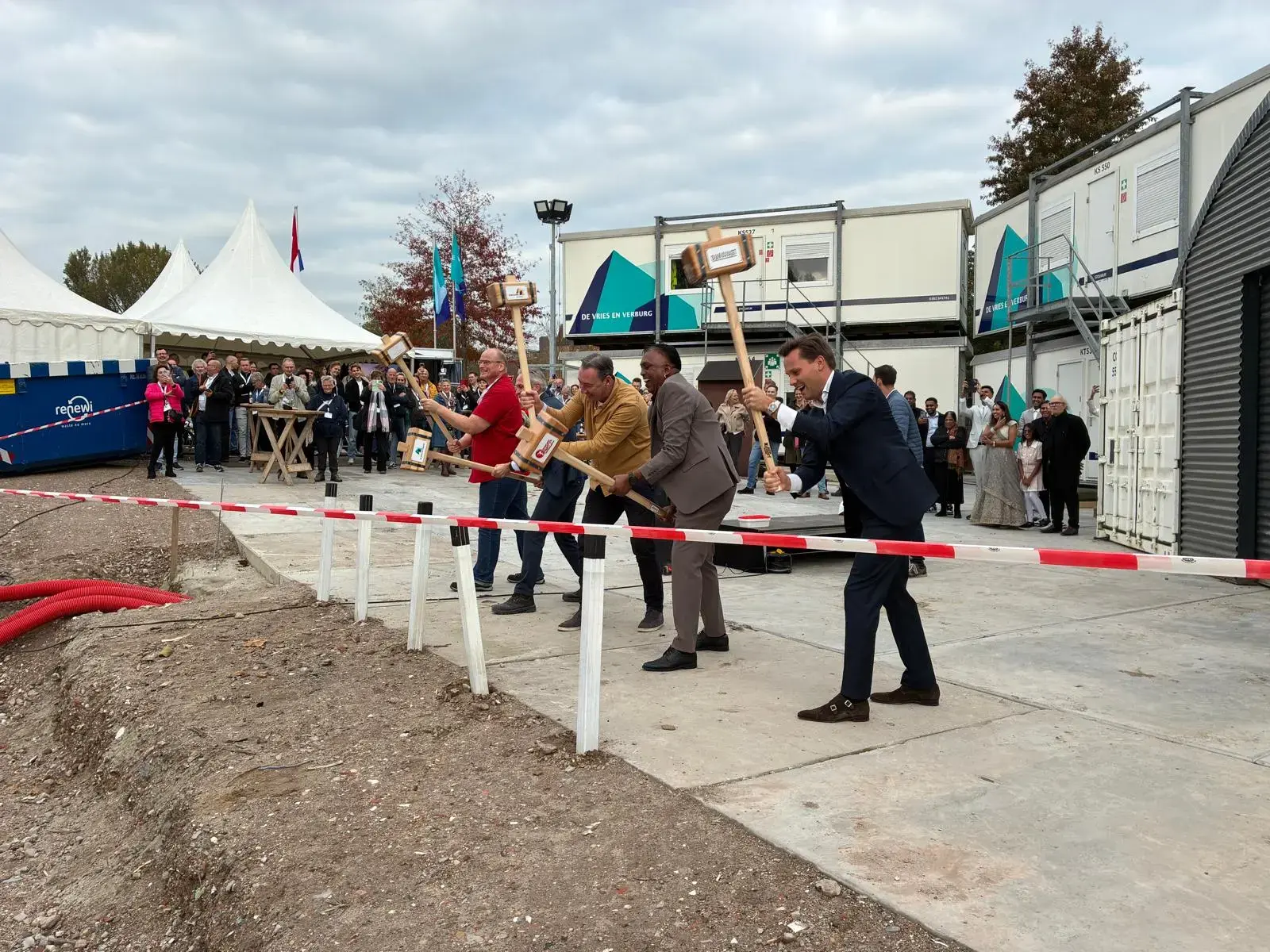 Eerste paal The Hill Bowlingbaan Gouda