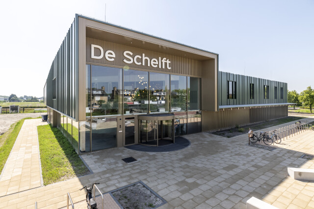 Herbouw zwembad de Schelft   Noordwijkerhout 0597